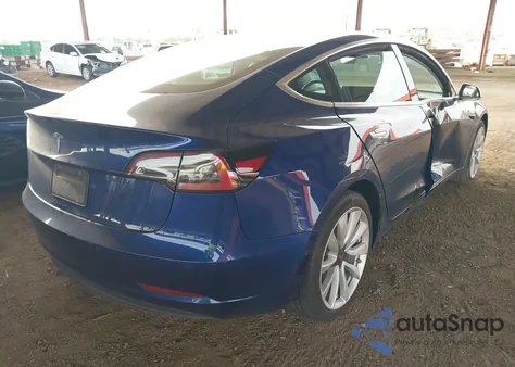 2019 Tesla Model 3 из США, поврежденный, VIN 5YJ3E1EA7KF447063